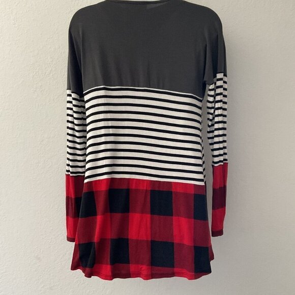 ZENANA BUFFALO CHECK PLAID TOP - Picture 4 of 8